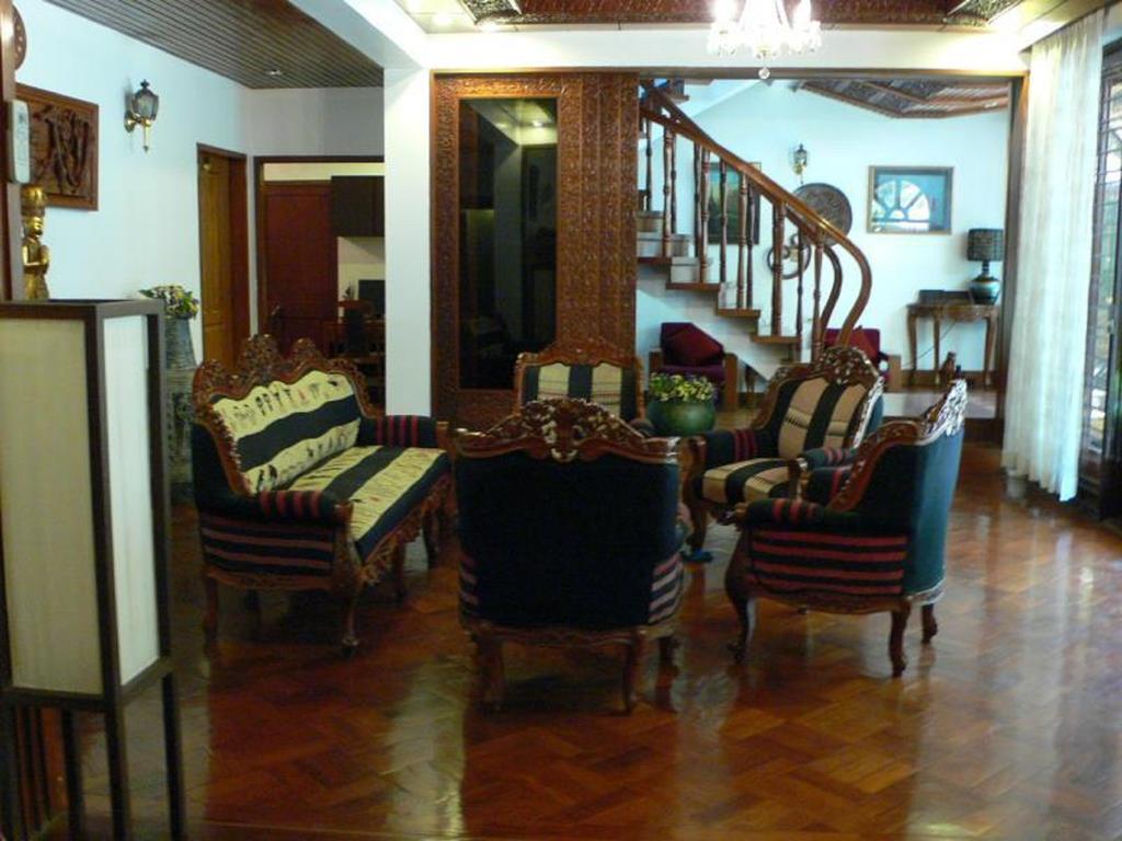 Classique Inn Yangon Exterior foto